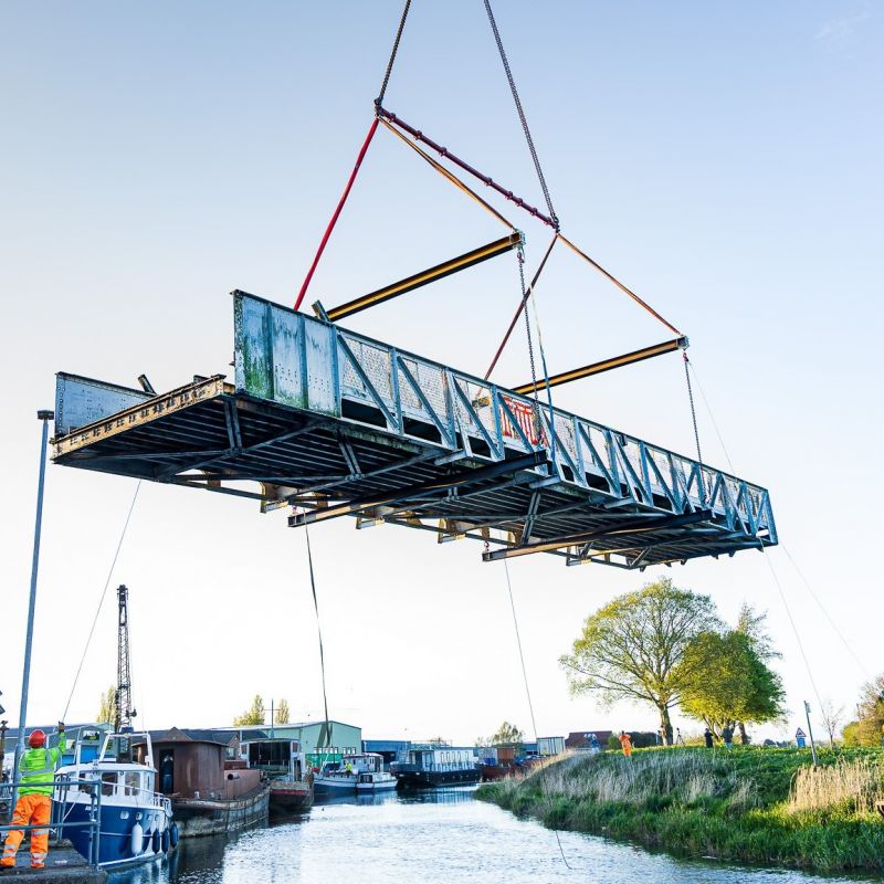 Beverley Bridge Lifted From River Hull In Major Engineering Operation
