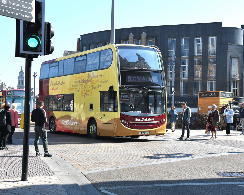 Ey Bus In Hull City Centre 1 Jpg