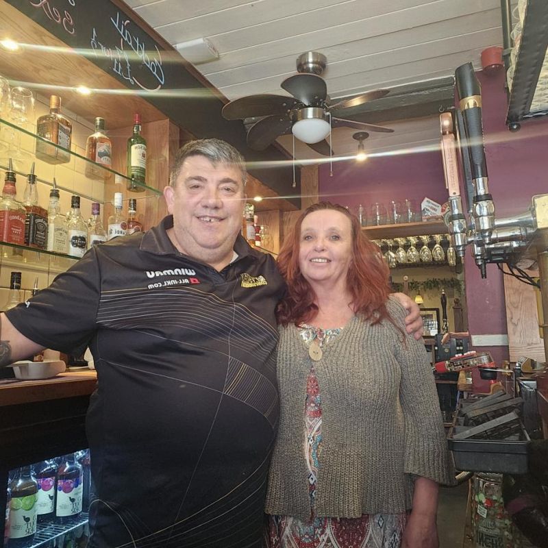 The Royal Standard Pub Has New Publicans
