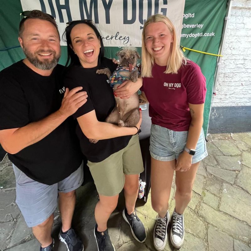 Oh My Dog Peggy The Hairless Pug Greets Hundreds Of Fans To Raise Money For Local Dog Rescue Charities