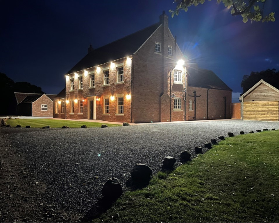 pasture house cottages at night
