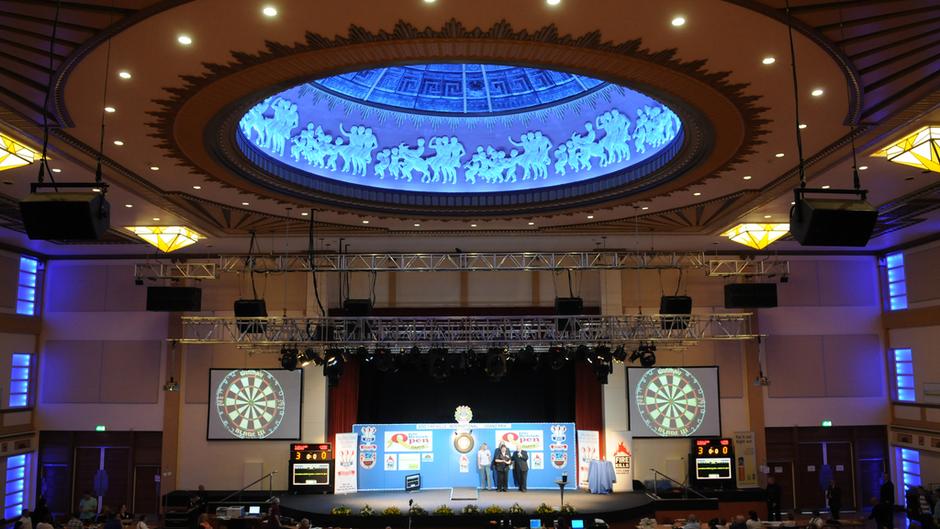 darts at bridlington spa jpg