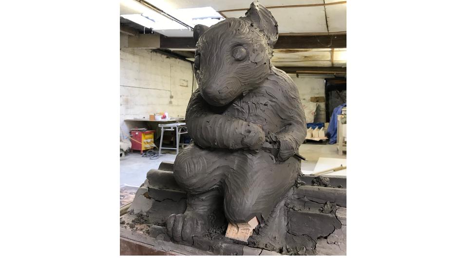 04 Clay Model Of Reepicheep The Mouse In The Workshop Of Matthias Garn