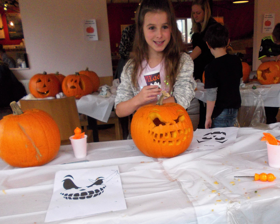 spooktacular pumpkin carving workshops at cherry lane 1
