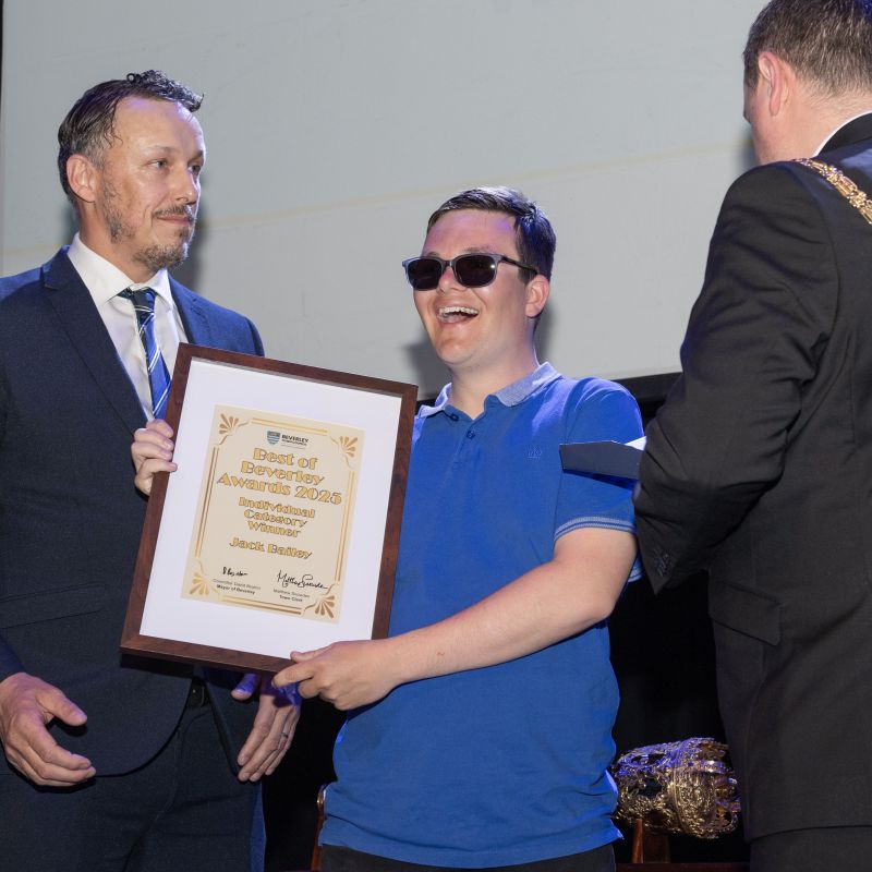 bob25The-awards-certificate.jpg