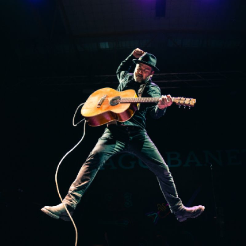 The Master Of Guitar Iago Banet Returns To East Riding Theatre This October